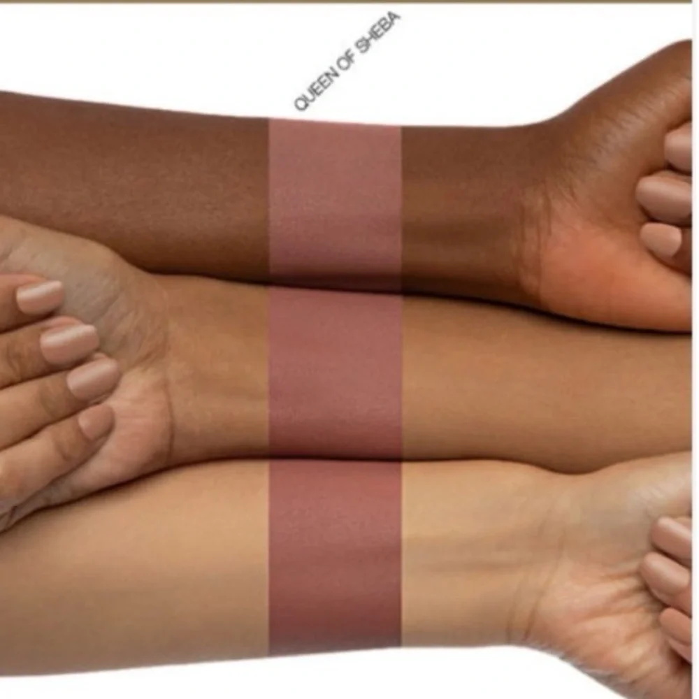 HUDA BEAUTY shade this discover